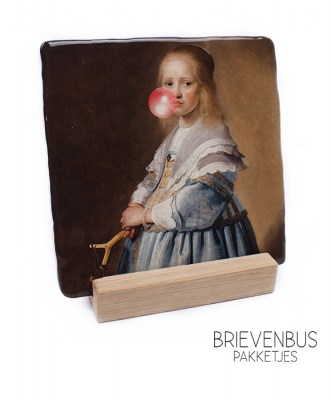meisje met katapult,tegel,dit design,kauwgom,Johannes,Corneliszoon,Verspronck,Rijksmuseum